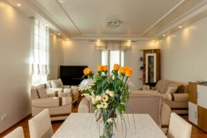 1. OG Wohnzimmer mit Wintergarten