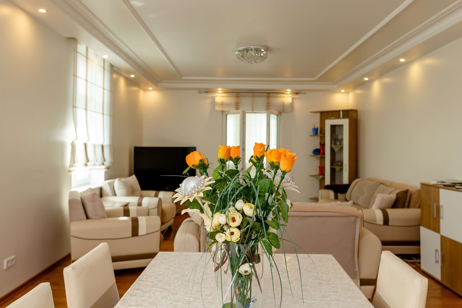 1. OG Wohnzimmer mit Wintergarten