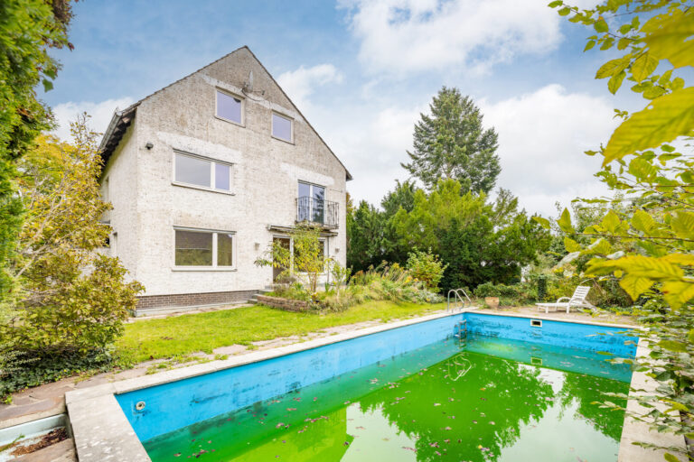 Hausansicht - Garten