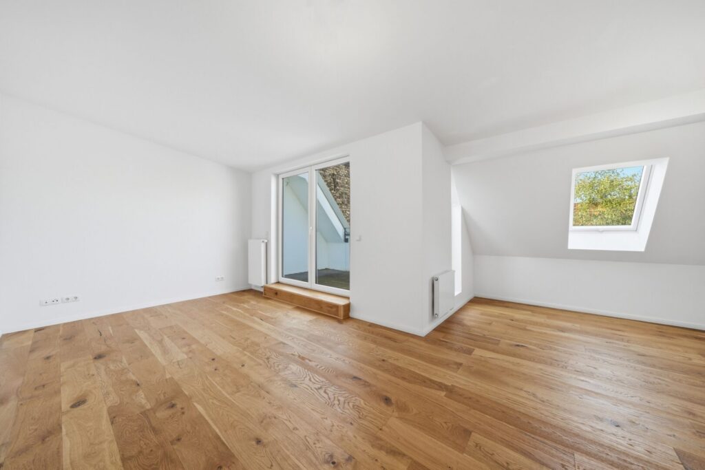 2. Kinderzimmer mit Balkon